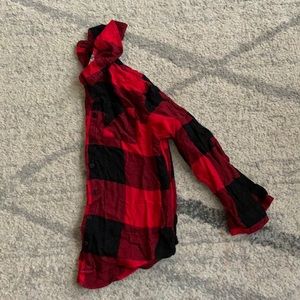 EUC button down black and red flannel top holiday